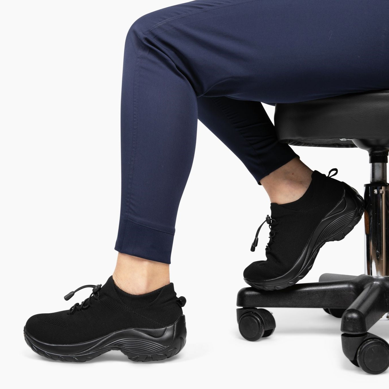 OrtoFlex™ – Ortopædiske sko, der lindrer fodsmerter hele dagen.